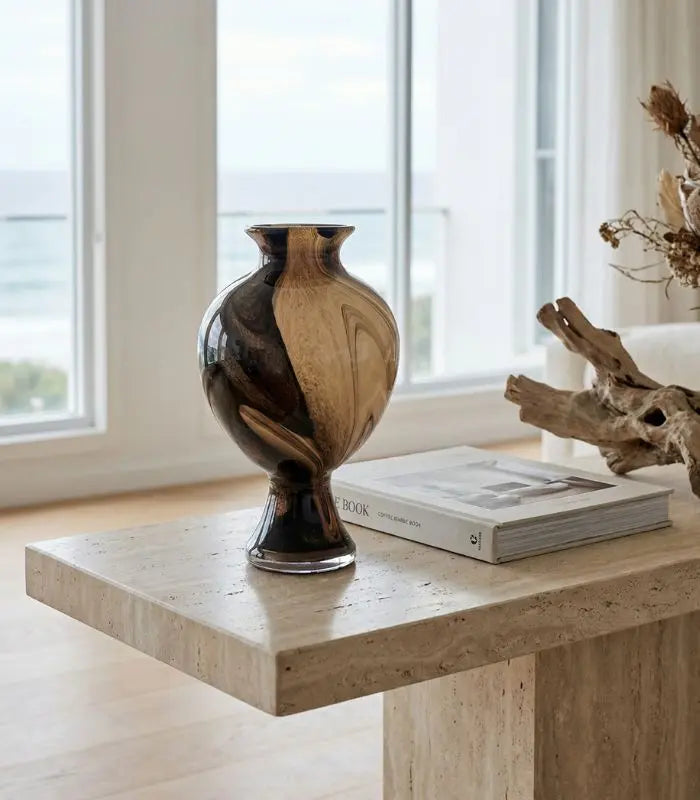 Swirled Glass Vase – Handcrafted Art Glass Design 25 cm (9.84 in)