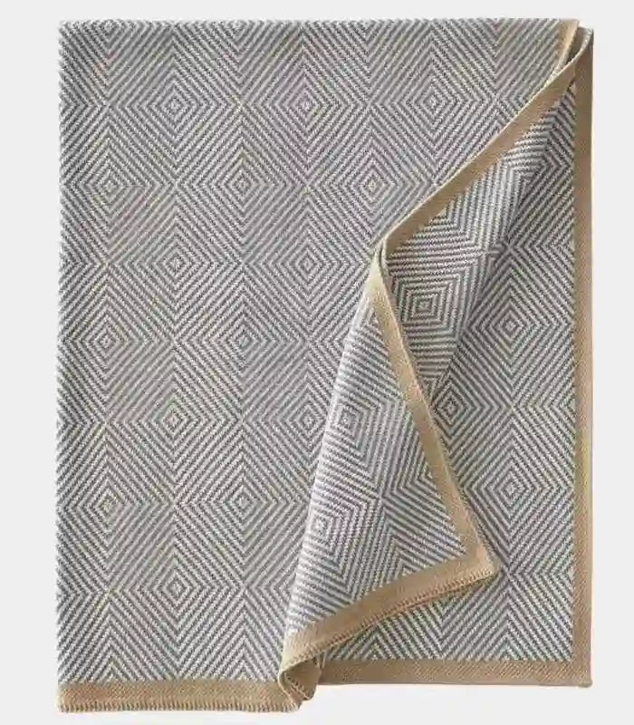 Knitted Throw Blanket Grey Geometric 127x180 cm 1 kg