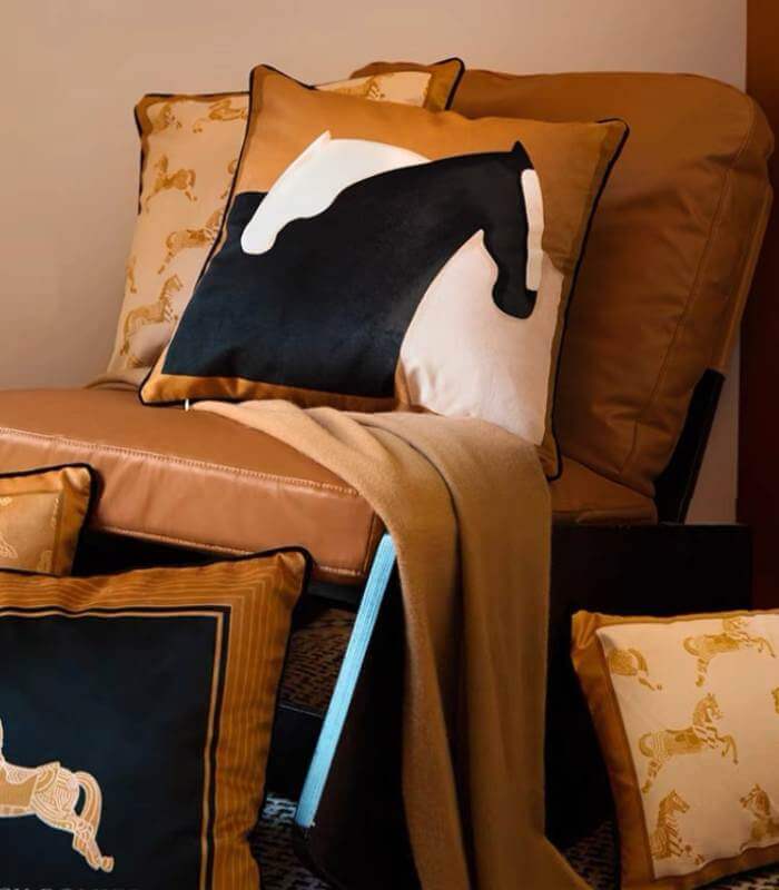 Modern Equestrian Velvet Cushion Cover - Abstract Horse Print Decorative Pillow 45 cm