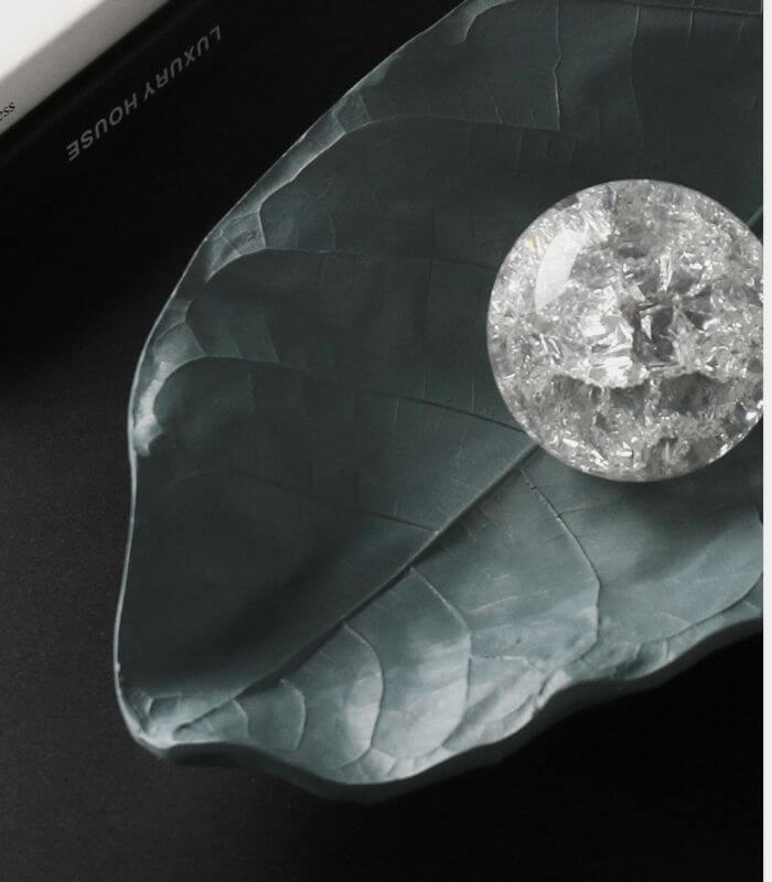 Botanica Leaf Catchall Tray Collection - Nature-Inspired Decorative Accent