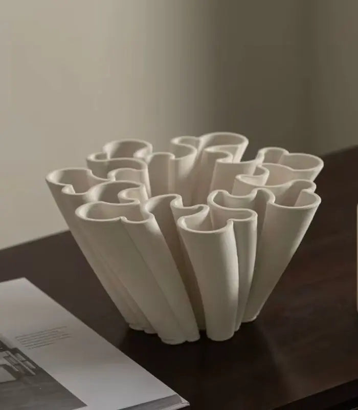 Tabletop Vase Twist Centrepiece Ceramic White 22 cm | 1.5 kg