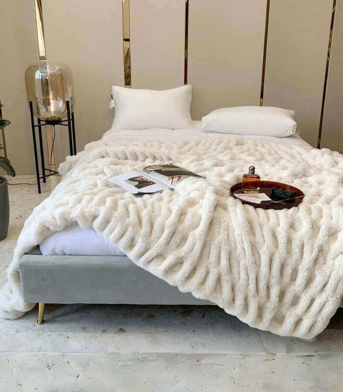 Faux Fur Throw Blanket Decorative Large White