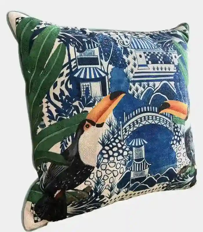 Tropical Toucan Print Chenille Cushion Cover – Vibrant Botanical Design 45x45 cm