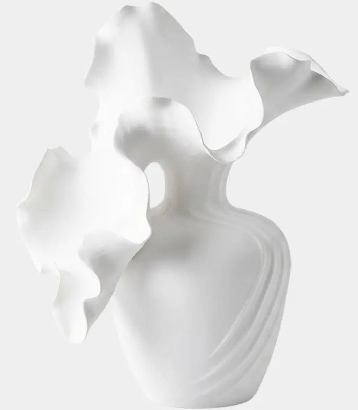 Verso Handcrafted Ceramic Vase – Sculptural Organic Form in White