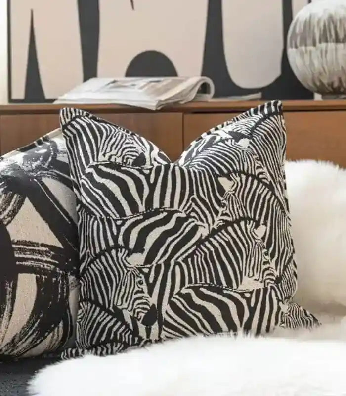 Savanna Decorative Cushion Cover – Black & White Woven Design 45x45 cm