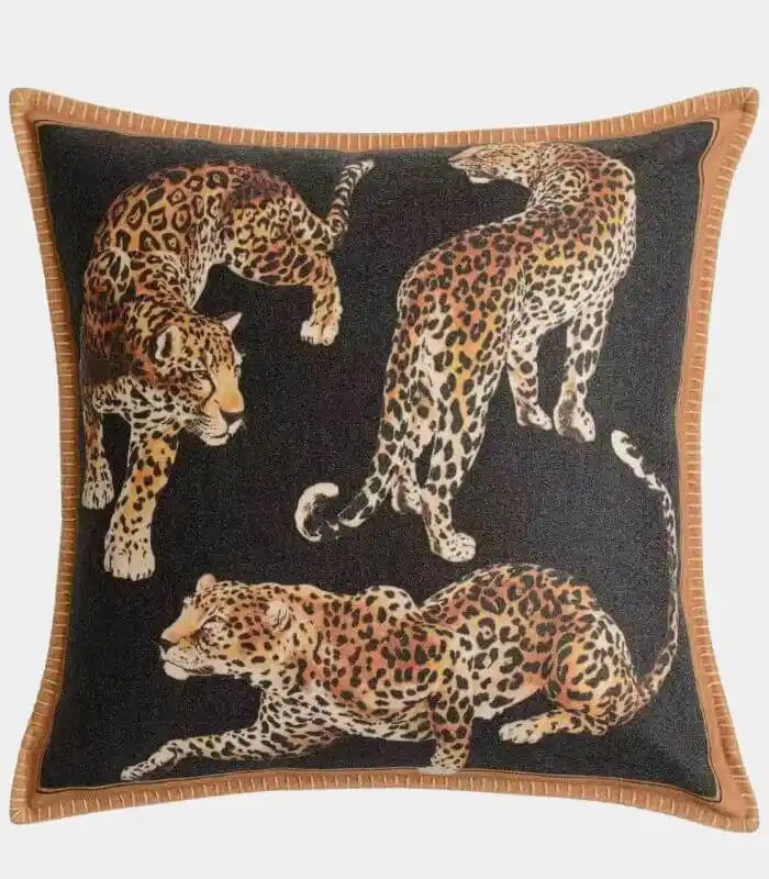 Serengeti Decorative Cushion – Leopard Wildlife Design 45x45 cm (18 in)