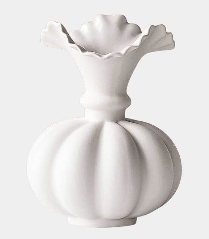 Luna geriffelte Keramikvase – Mattweiß, 20 cm