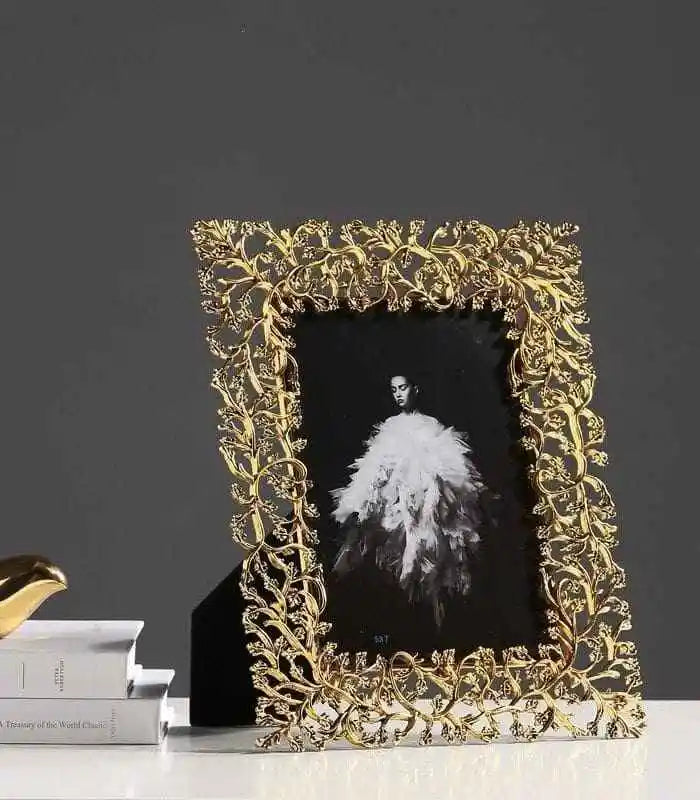 Picture Frame Golden Leaves Metal Photo Frame