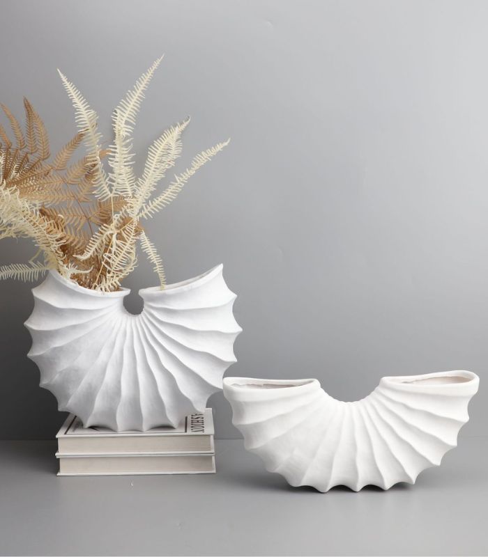 Vase Handcrafted Shell Shaped Living Room Decor
