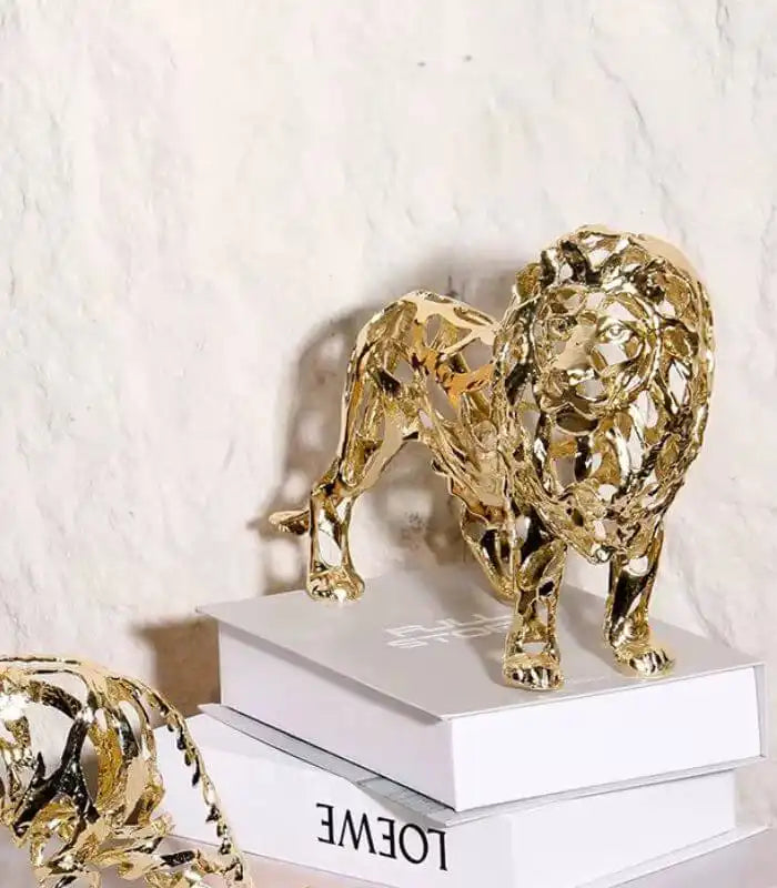 Golden Lion Sculptural Accent Piece Large Decorative Sculpture 31x20 cm