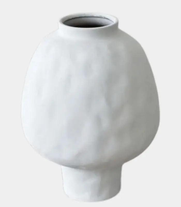 Aurelia Handcrafted Ceramic Tabletop Vase – Modern White Spherical Pedestal Design 33 cm