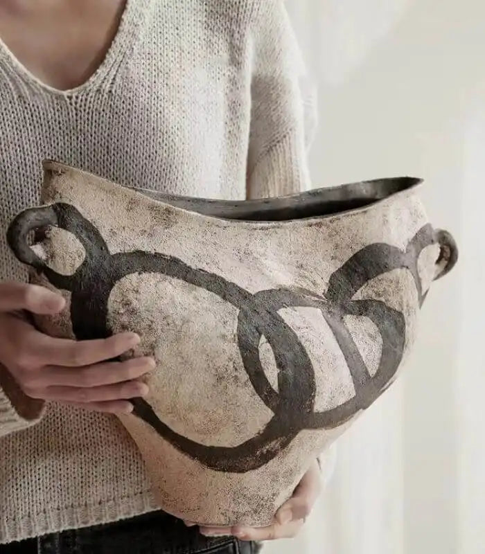 Valenciana Vintage Ceramic Vase – Handcrafted Chain Link Design