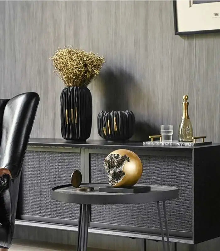 Black Abstract Vase Gold Crease Texture Abstract Resin