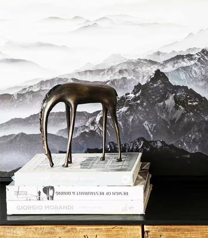 Tranquil Grazing Horse Sculpture Iron Decor 18 cm / 7.09"
