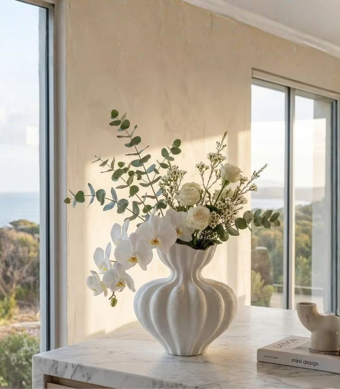 Delmara Tabletop Vase Textured White & Gold Ceramic 23 cm