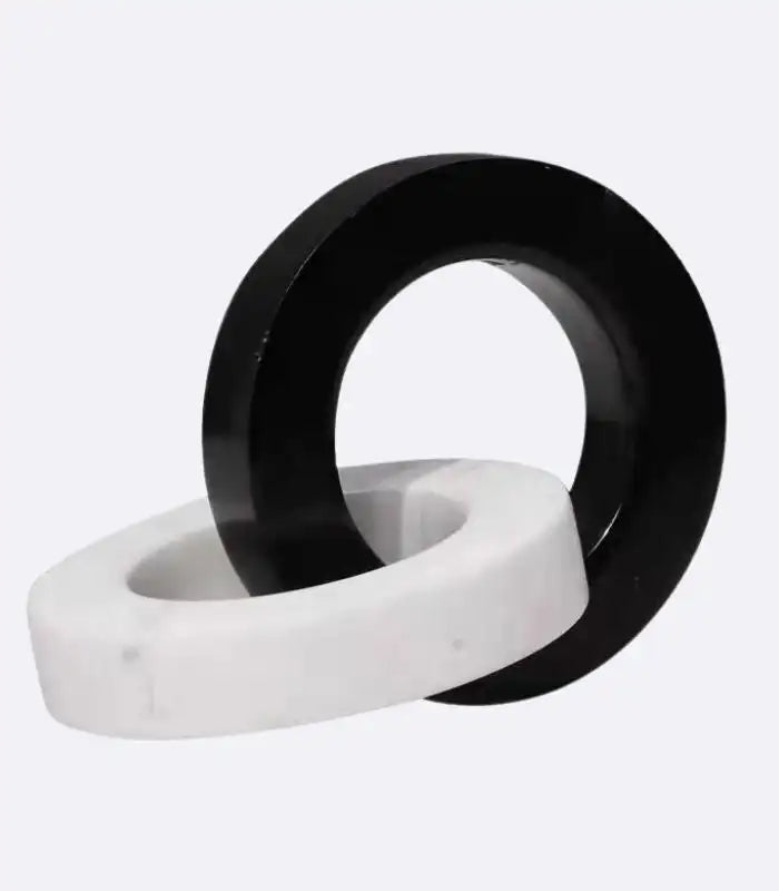 Connection Marble Circle Sculpture Black & White