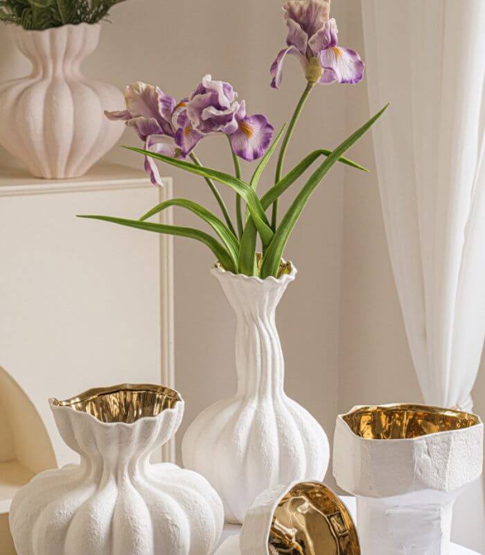 Celeste Sculptural Ceramic Vase – White & Gold Accent (30.5 cm / 12 in)