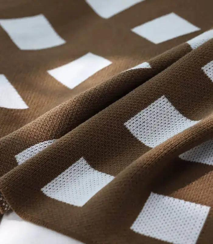 Geometric Knitted Blanket – Soft Throw, 1 kg | 130 x 180 cm (51 x 71 in)