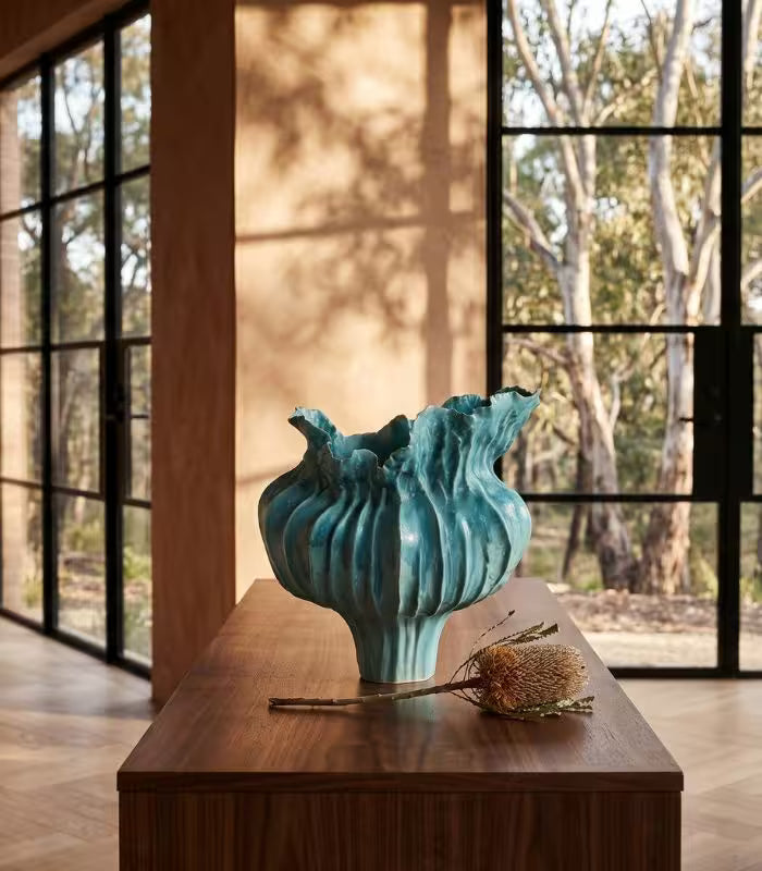 Oceana Ceramic Vase – Handcrafted Sculptural Design 34 cm (13.39 in)