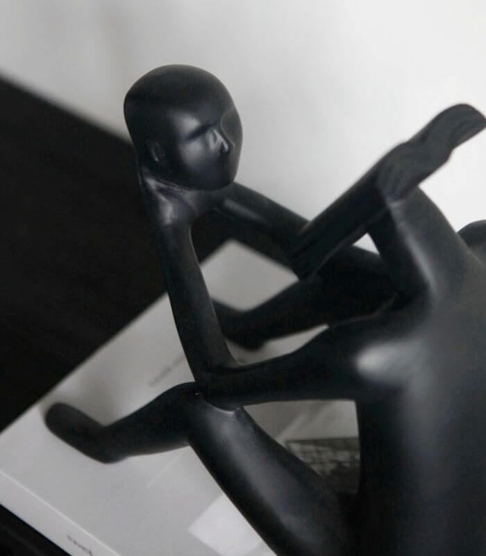 The Contemplation Resin Sculptures – Abstract Figurines in Black or White (22cm / 8.66")