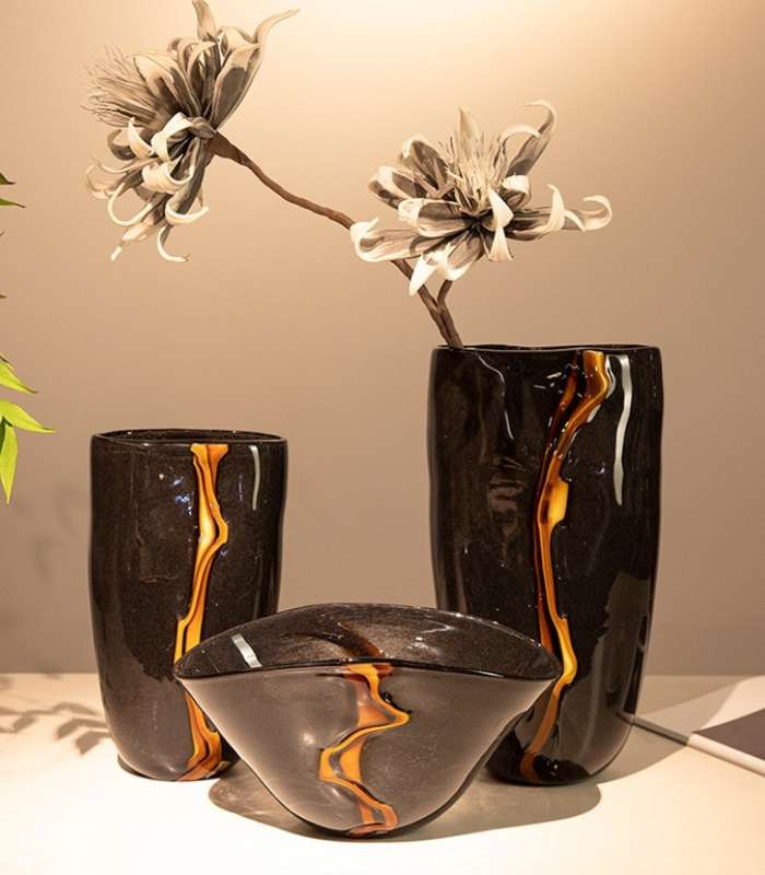 Tabletop Vase Black & Gold Kintsu Glass