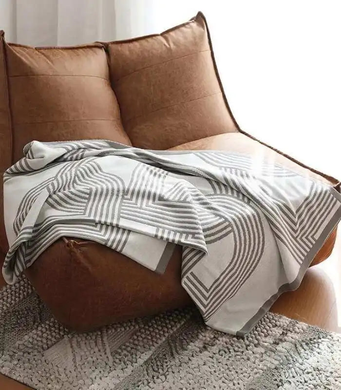 Throw Blanket Chains Pattern Knitted 130 x 180 cm