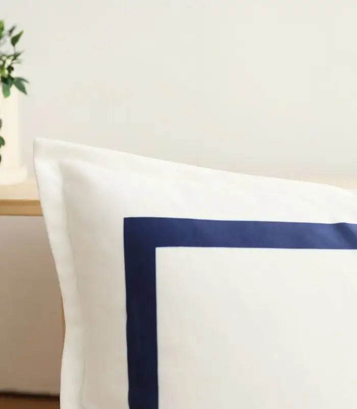 Set of 2 Pcs Elegant Square Velvet Cushion Covers 45x45 cm