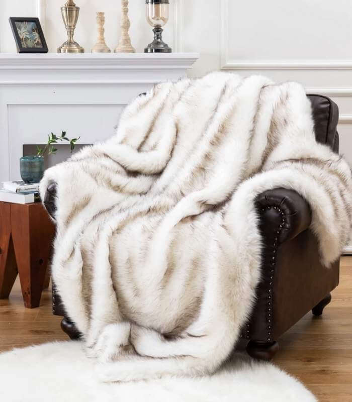 Faux Fur Throw Blanket Large White 2.5-3 kg