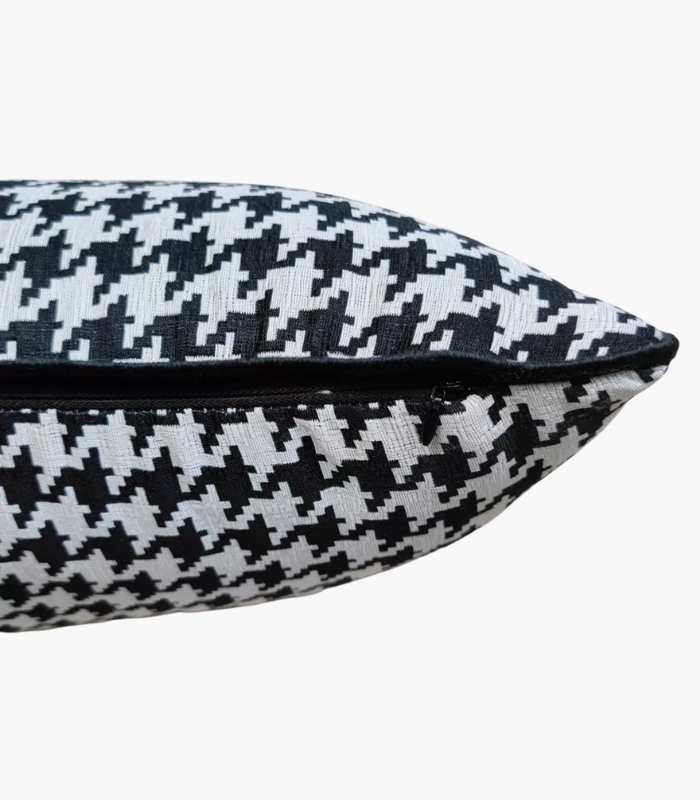 Houndstooth Woven Cushion Cover Black & White 30x50cm