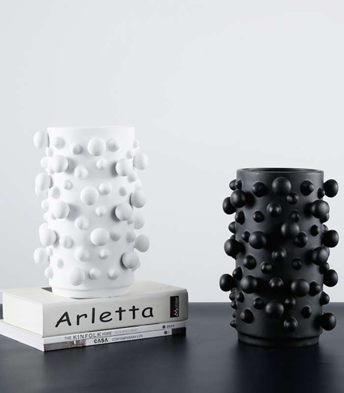 Abstract Resin Decorative Tabletop Vase Emilia White