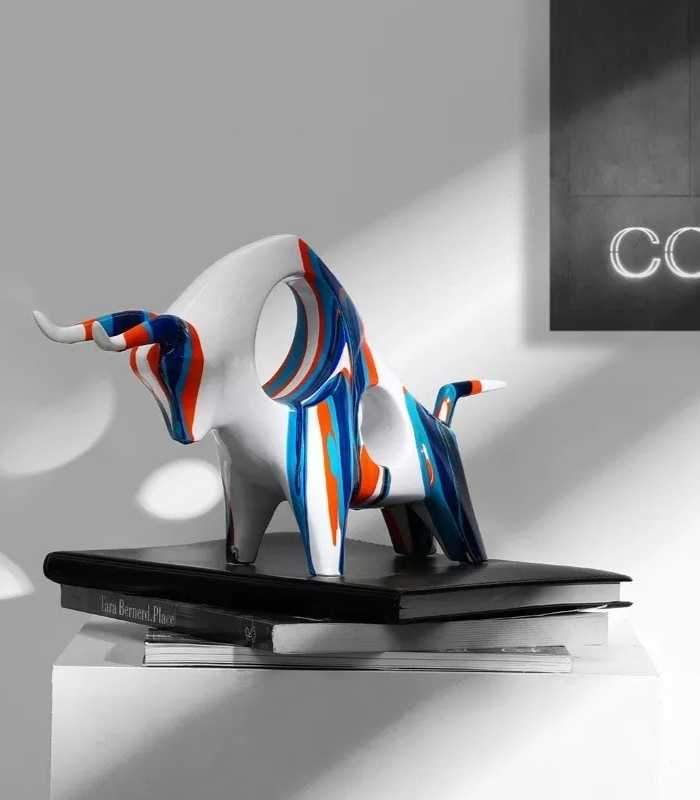 Resin Animal Sculptures Decoration in Abstract Color Bull