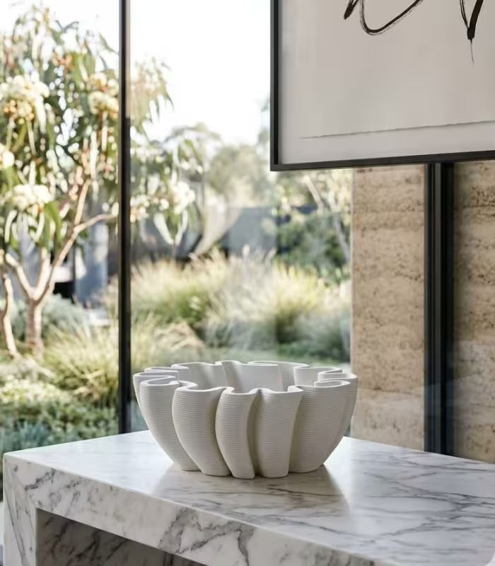 Sculptural Bowl – Contemporary Fluted Design 32 cm (12.6 in) Resin