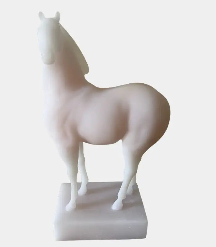 Artisan White Resin Horse Sculpture – Handcrafted Equestrian Statement Piece 28.5 cm (11.22 in)