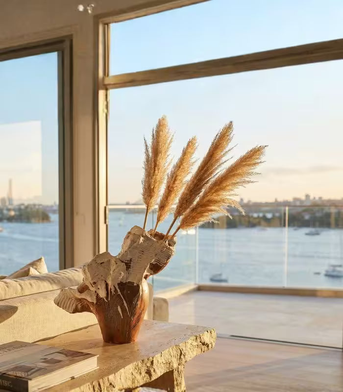 Enigmatic Obsidian Sculptural Vase - Handcrafted Modern Art Décor (44cm) Brown/White