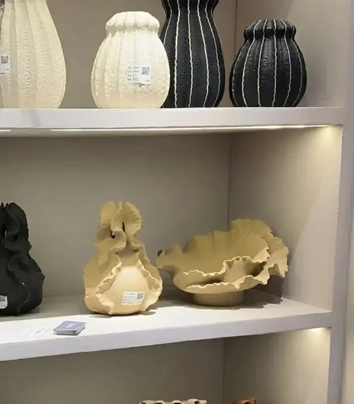 Royal Bloom Decorative Fruit Bowl - Handcrafted Wavy Ceramic Display Bowl 37.5 cm Beige