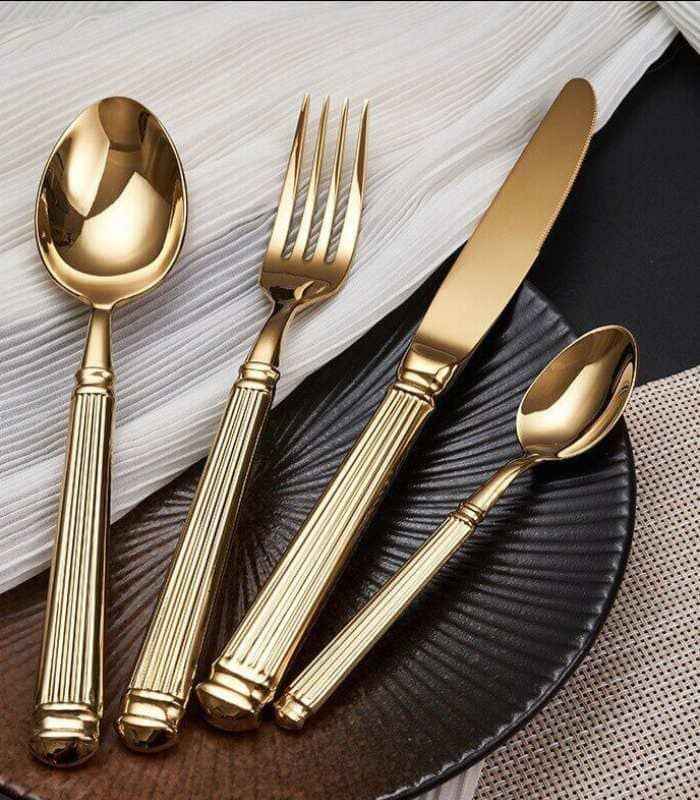 Set of 16 Pcs Aristocrat Flatware Cutlery Set 304 Stainless Steel Gold