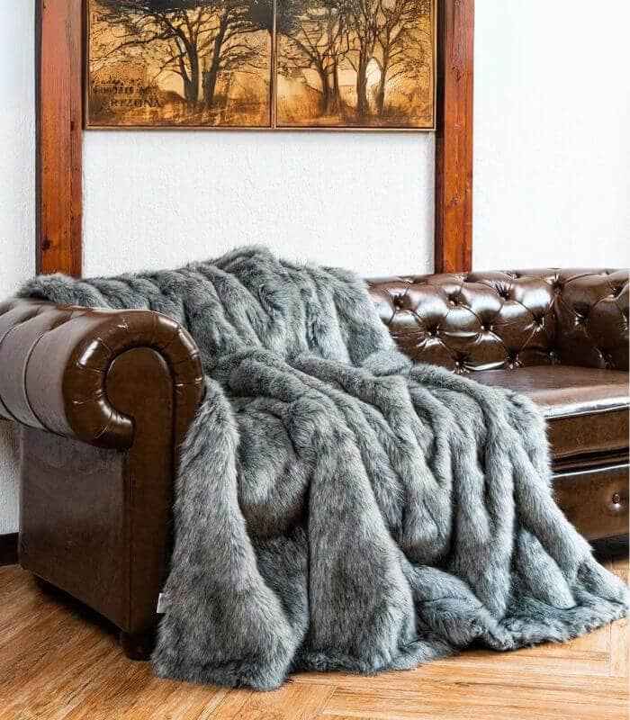 Copy of Faux Fur Throw Blanket Soft Thick Grey