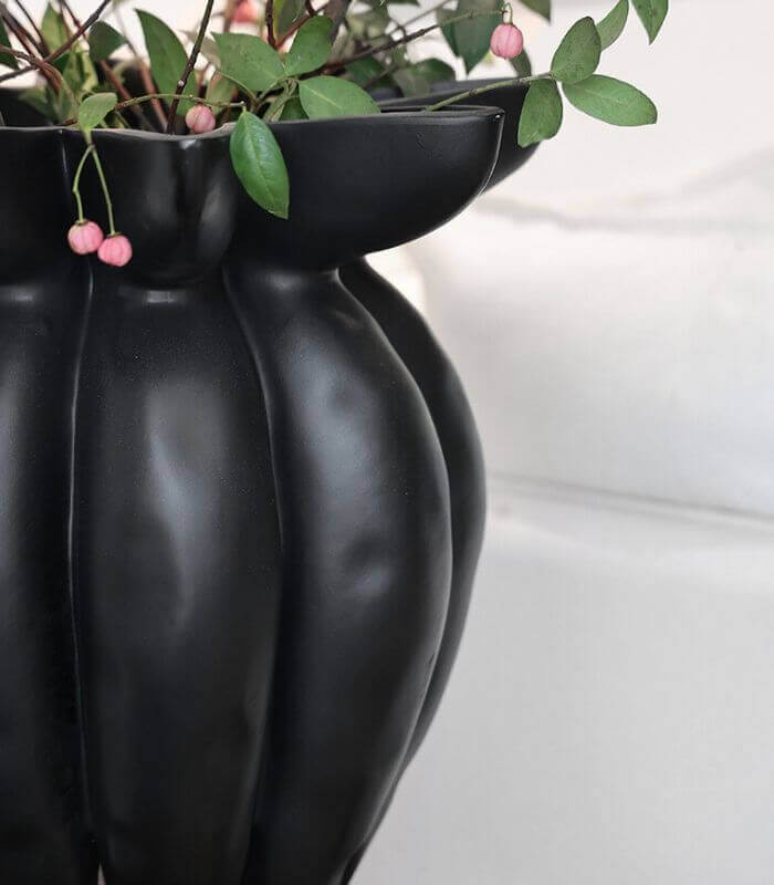 Ebon Bloom Vase - Elegant Handcrafted Black Vase Handcrafted