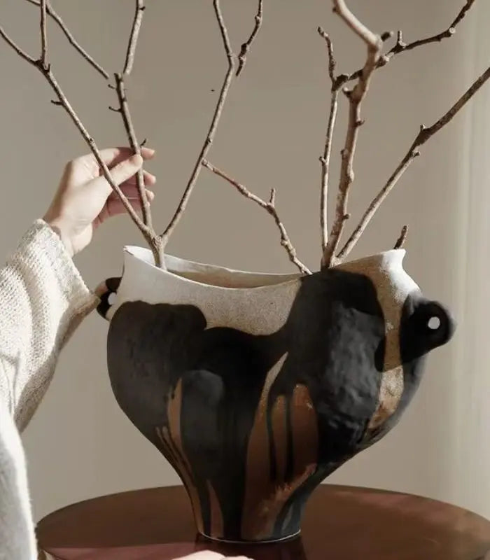 Artemis Ceramic Vase – Handcrafted Sculptural Design Large 42 cm