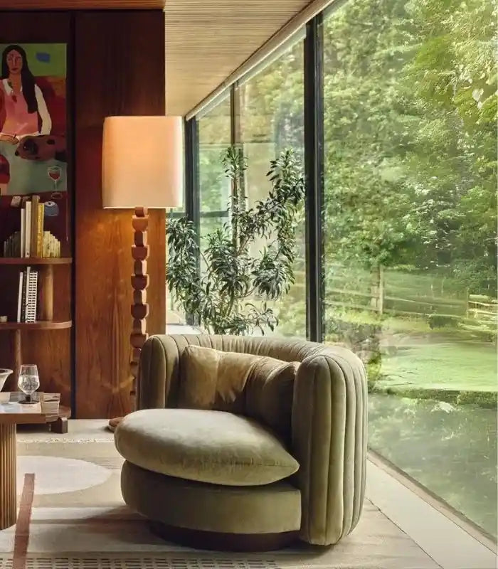 Palazzo Velvet Swivel Chair – Contemporary Channel-Tufted Design