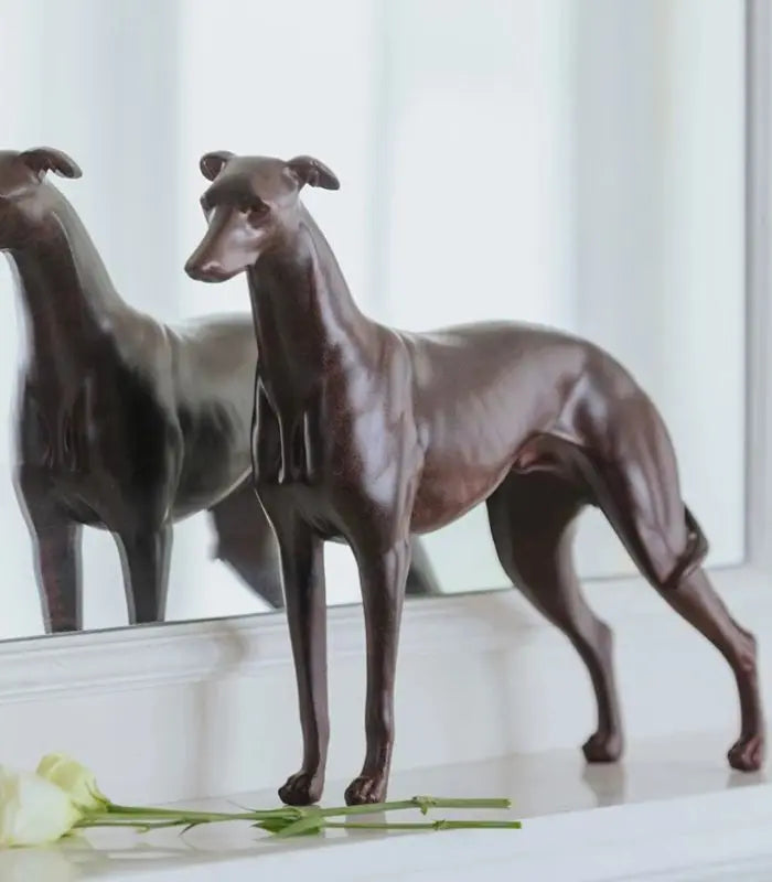 Veloce Greyhound Sculpture – Elegant Resin Figurative Art 39 cm