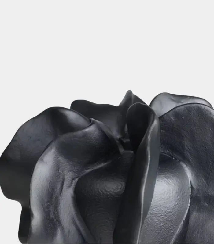 Reverie Resin Vase – Handcrafted Sculptural Design 24 cm (9.45 in)