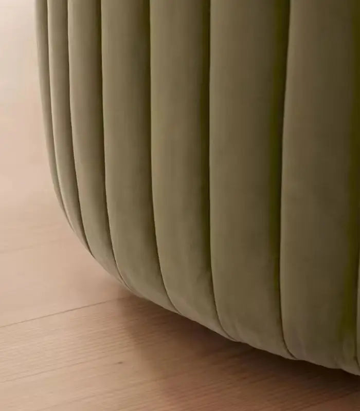 Palazzo Velvet Swivel Chair – Contemporary Channel-Tufted Design