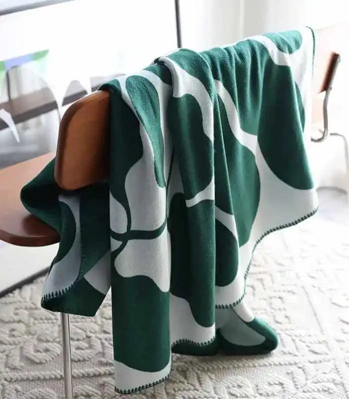 Abstract Leaf Pattern Throw Blanket Bohemian Throw Blanket Knitted  130x180 cm Green & White