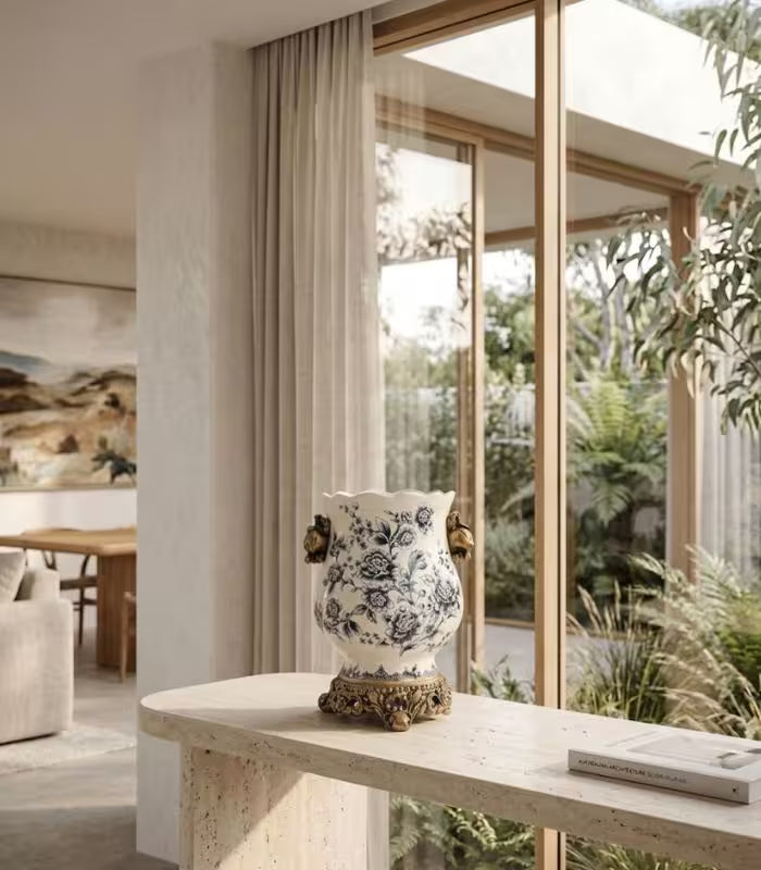 Elegant Blue & White Porcelain Vase with Crackle Glaze 21 cm (8.27 in)