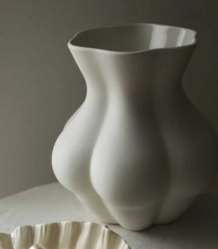 Sculptura Vase White Porcelain
