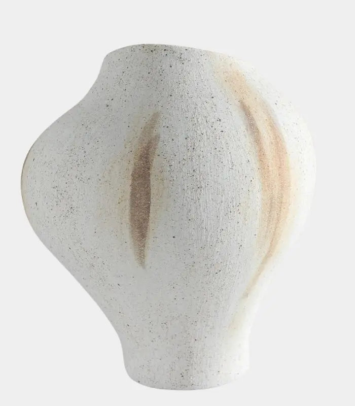 Amara Decorative Ceramic Vase – Organic Sculptural Design