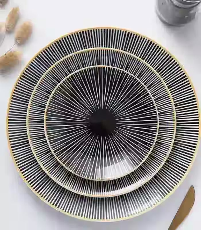 Set of 6  Dining Plates Black & White Porcelain 20cm