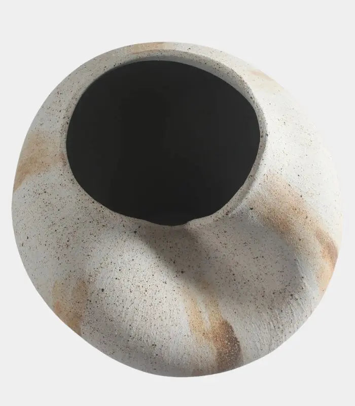 Amara Decorative Ceramic Vase – Organic Sculptural Design