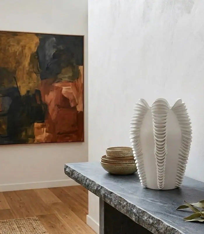 Elara Sculptural Wave Vase | Modern Ribbed Resin Decorative Vessel 28 cm